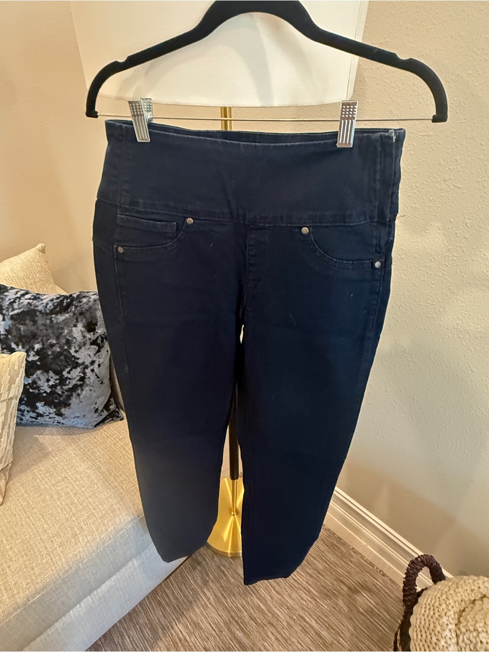 Spanx jeans with side zipper size M, never worn
